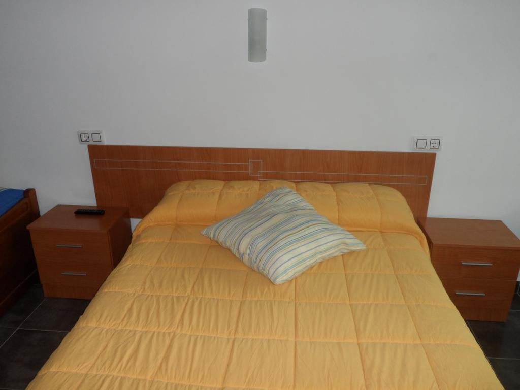 Hostal Via Del Caminante Madrigalejo Extérieur photo
