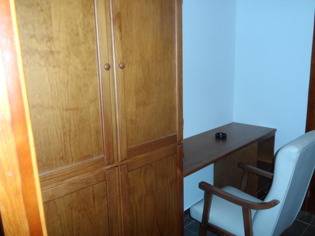 Hostal Via Del Caminante Madrigalejo Extérieur photo