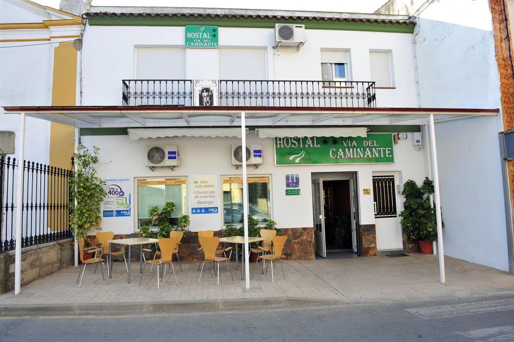 Hostal Via Del Caminante Madrigalejo Extérieur photo