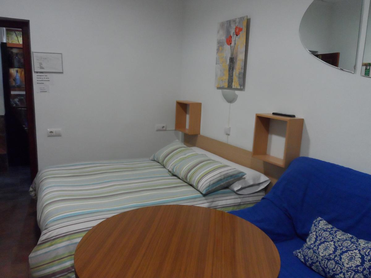 Hostal Via Del Caminante Madrigalejo Extérieur photo